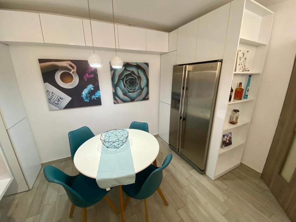 Beautiful Modern Apartment كرايوفا المظهر الخارجي الصورة