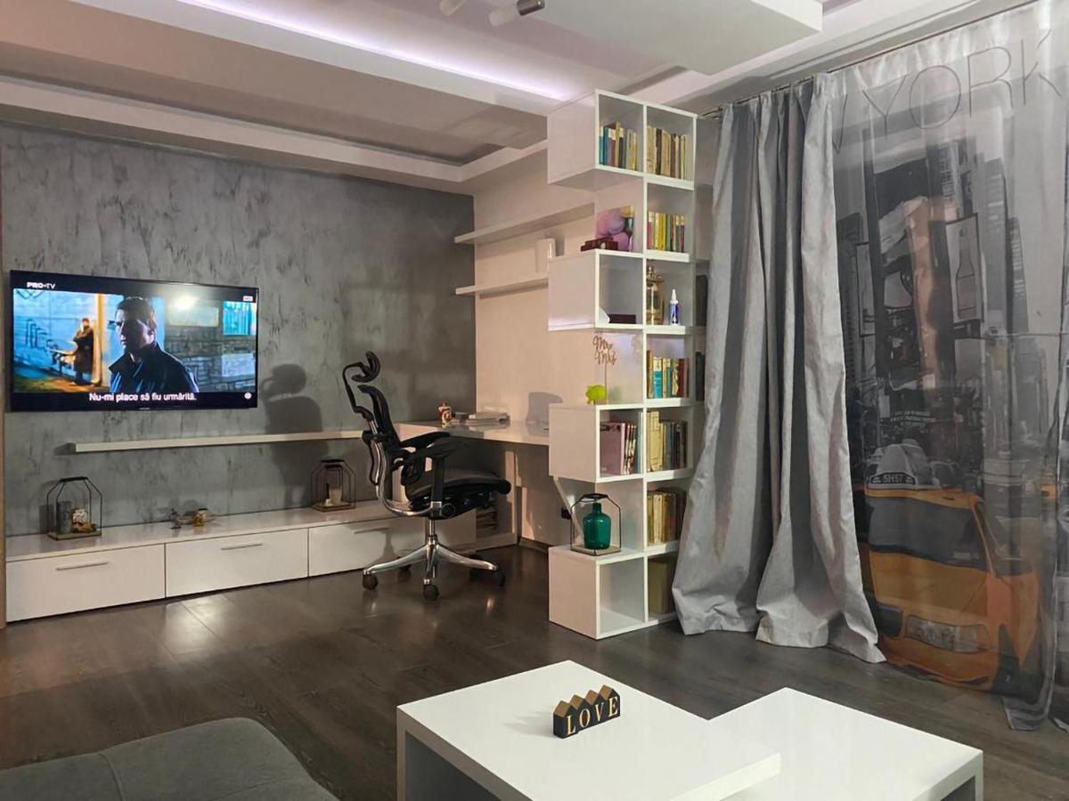 Beautiful Modern Apartment كرايوفا المظهر الخارجي الصورة